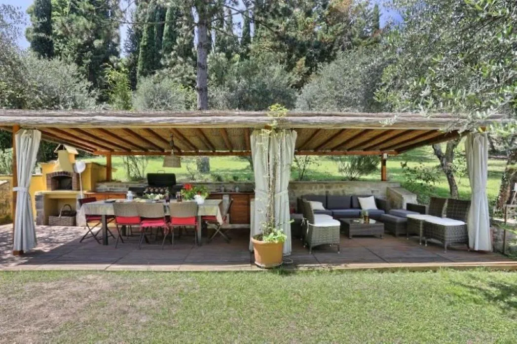 Villa In Private Estate,Shared Pool,Parking,3Km To Ponte Vecchio Florence Italy